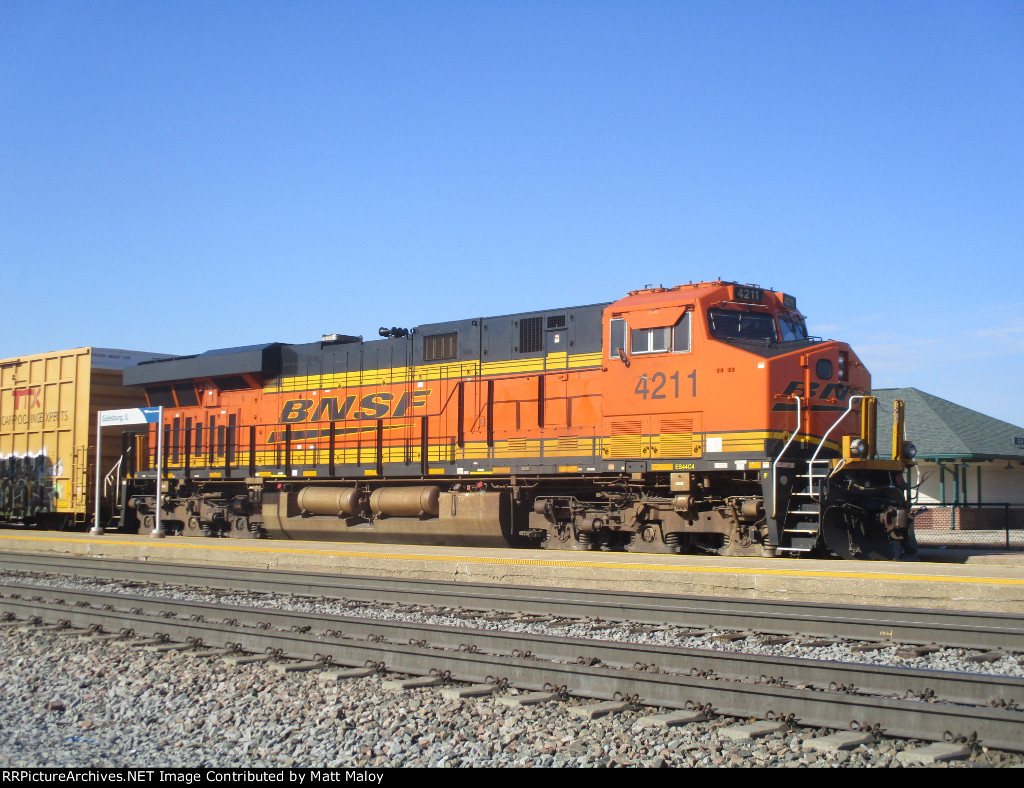 BNSF 4211